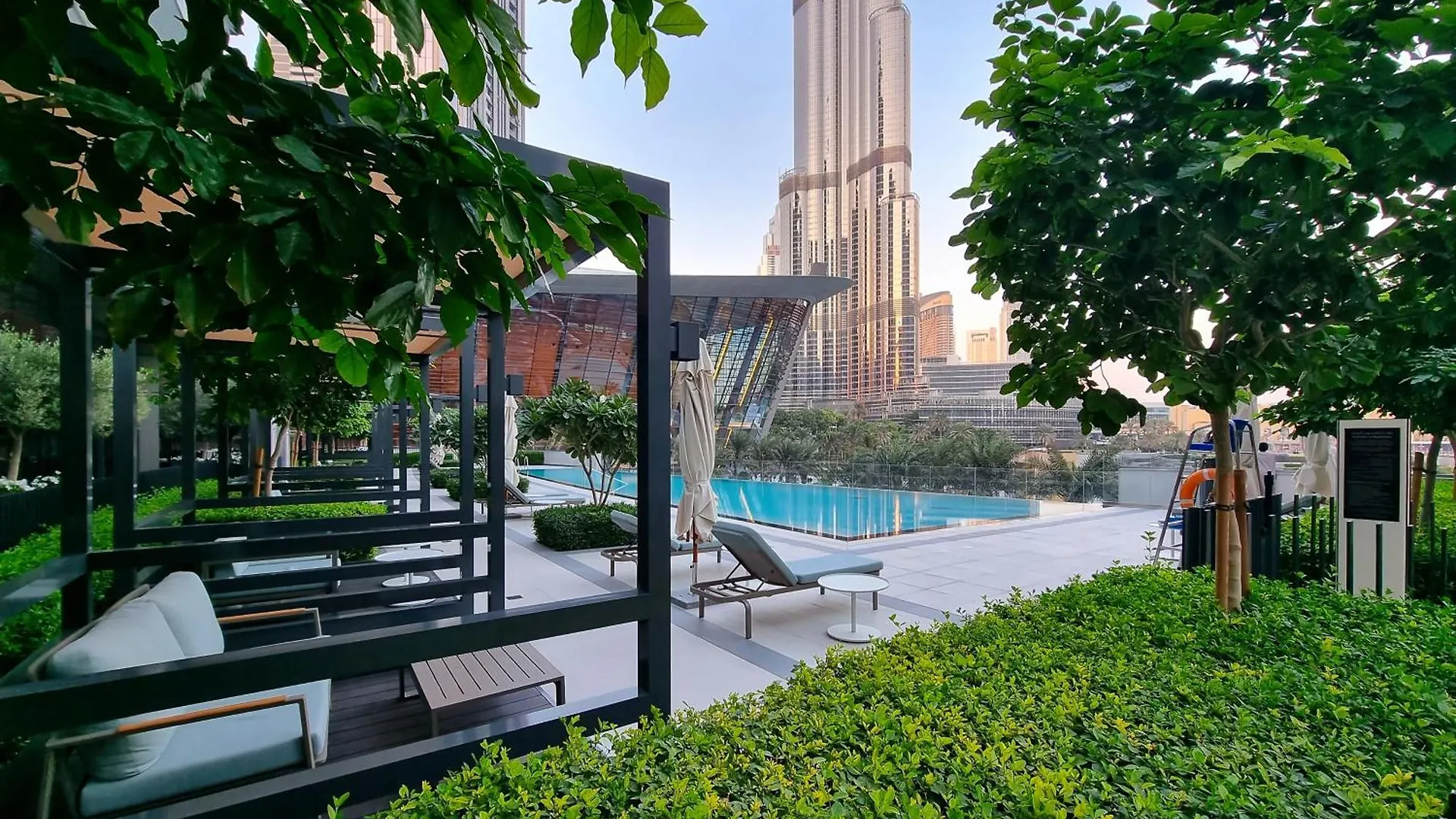 Luxe Living At Grande Signature - Burj Khalifa And Sea Views - Brand New 迪拜