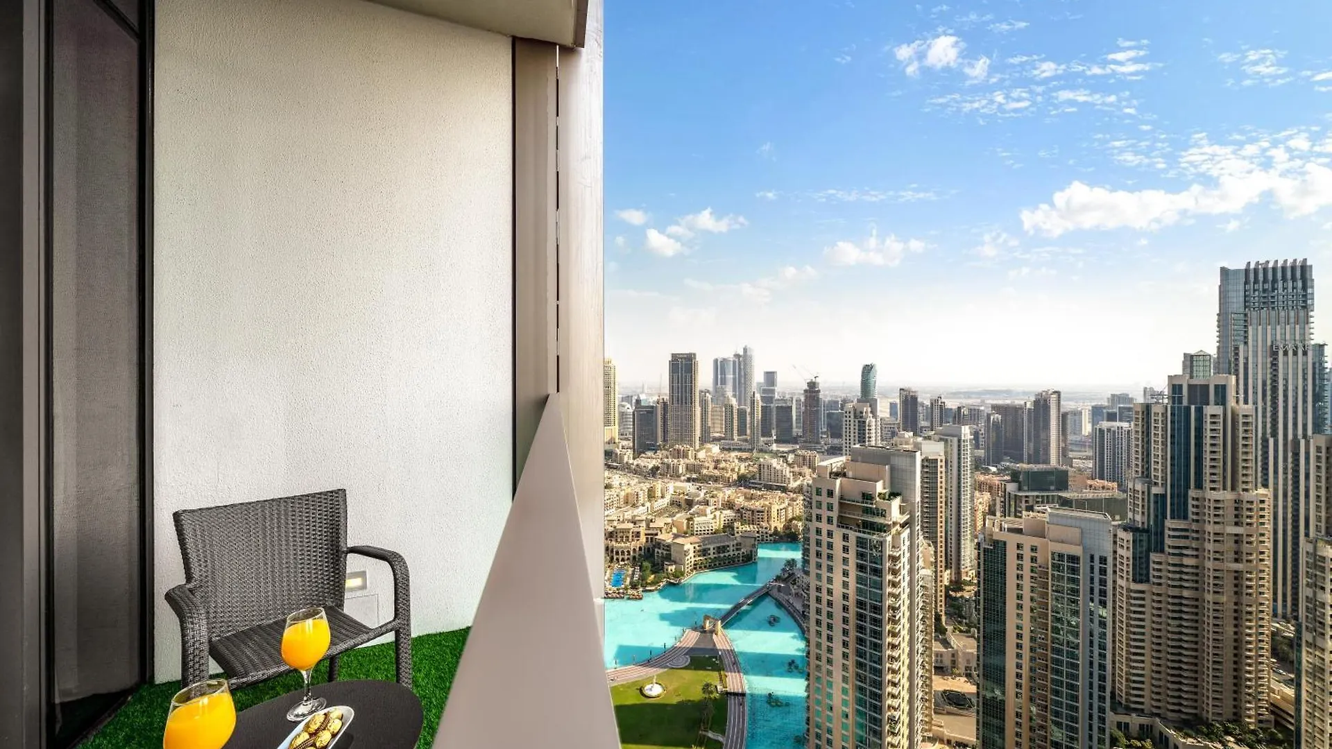 Luxe Living At Grande Signature - Burj Khalifa And Sea Views - Brand New Dubai Apartment