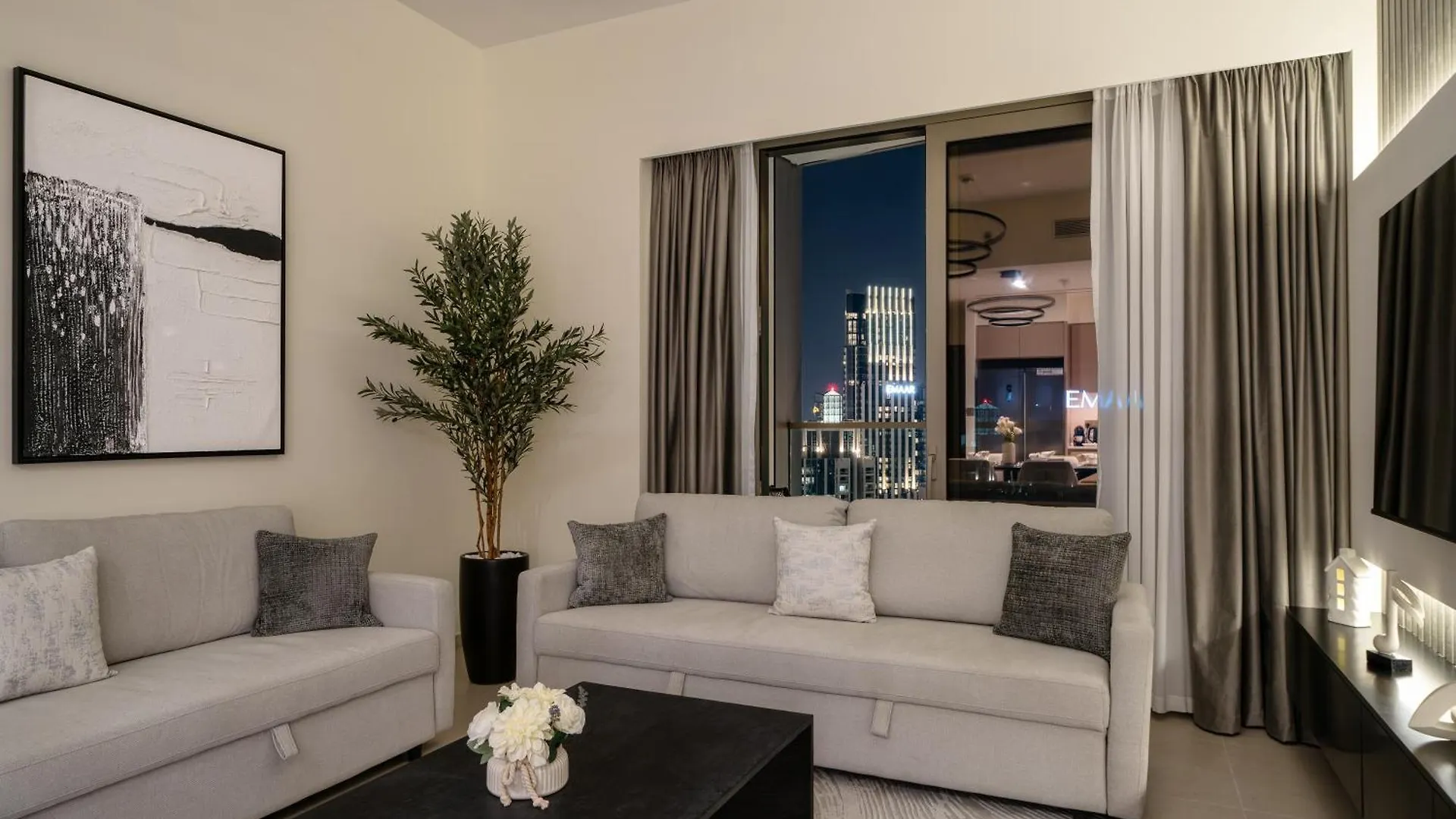 Luxe Living At Grande Signature - Burj Khalifa And Sea Views - Brand New Dubai 0*,