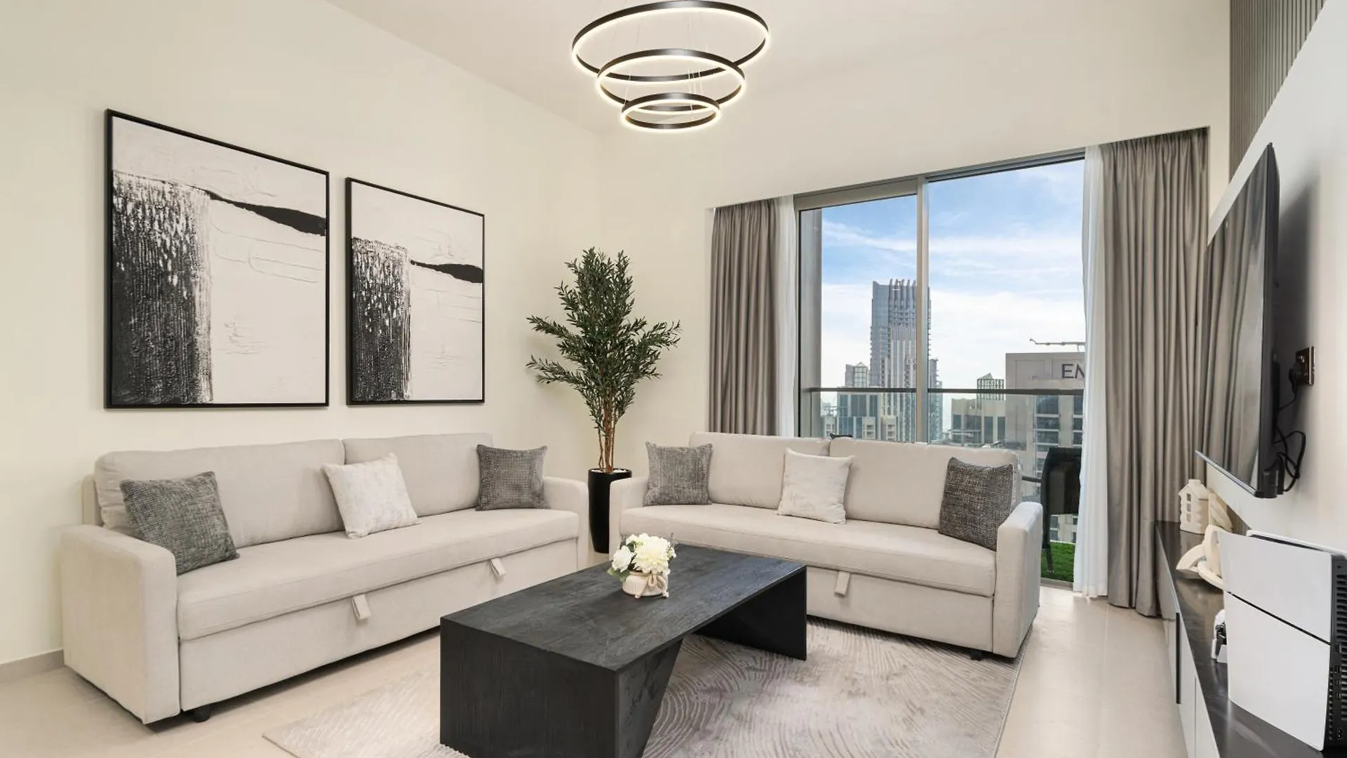 Luxe Living At Grande Signature - Burj Khalifa And Sea Views - Brand New Dubai Apartment