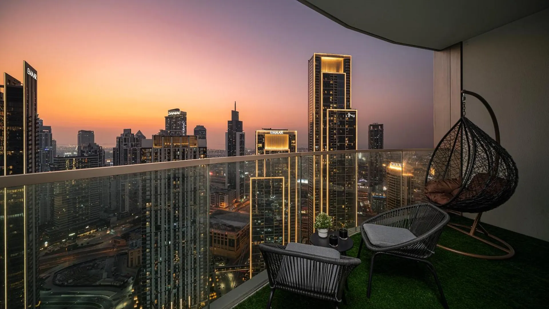 Luxe Living At Grande Signature - Burj Khalifa And Sea Views - Brand New Dubai