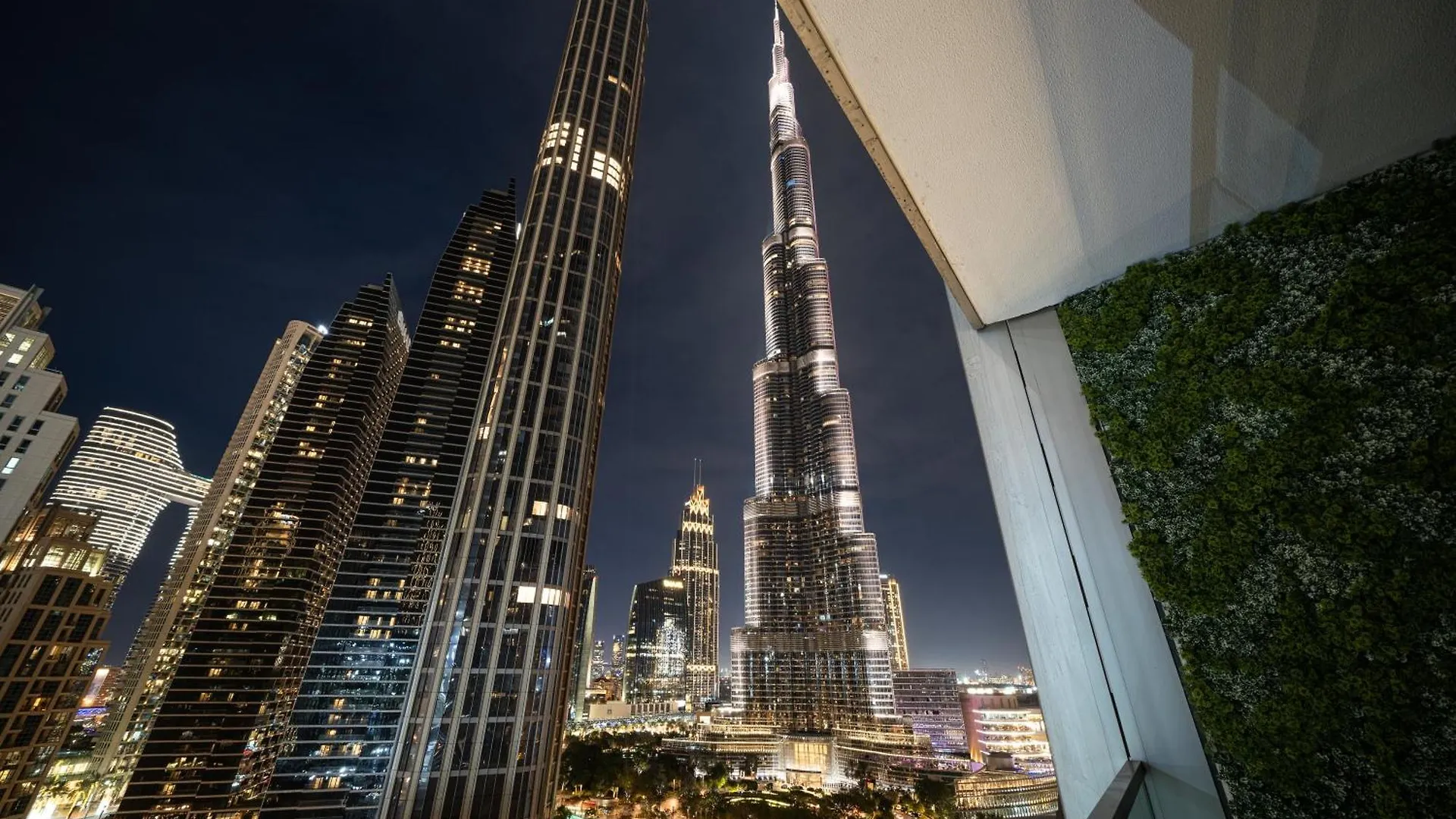 Luxe Living At Grande Signature - Burj Khalifa And Sea Views - Brand New Dubai 0*,  United Arab Emirates