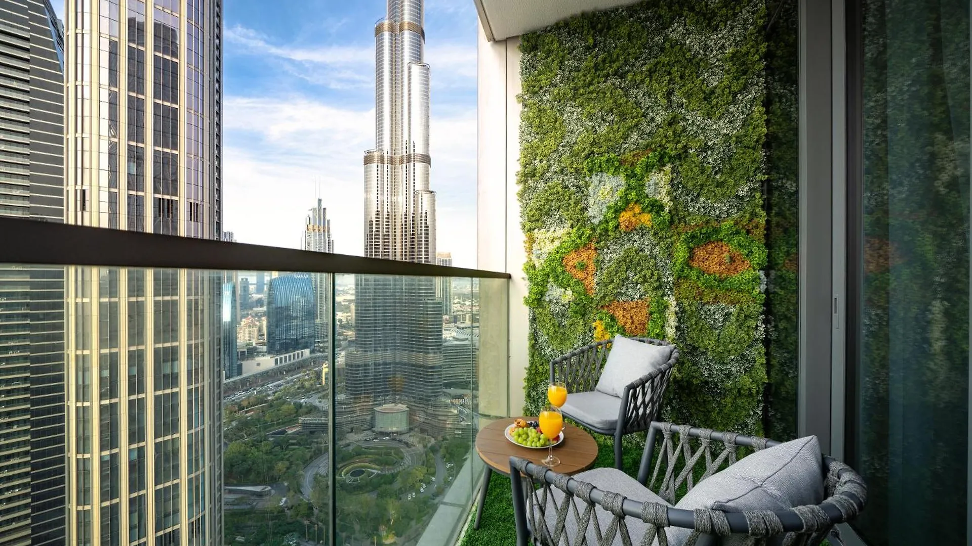 Luxe Living At Grande Signature - Burj Khalifa And Sea Views - Brand New Dubai
