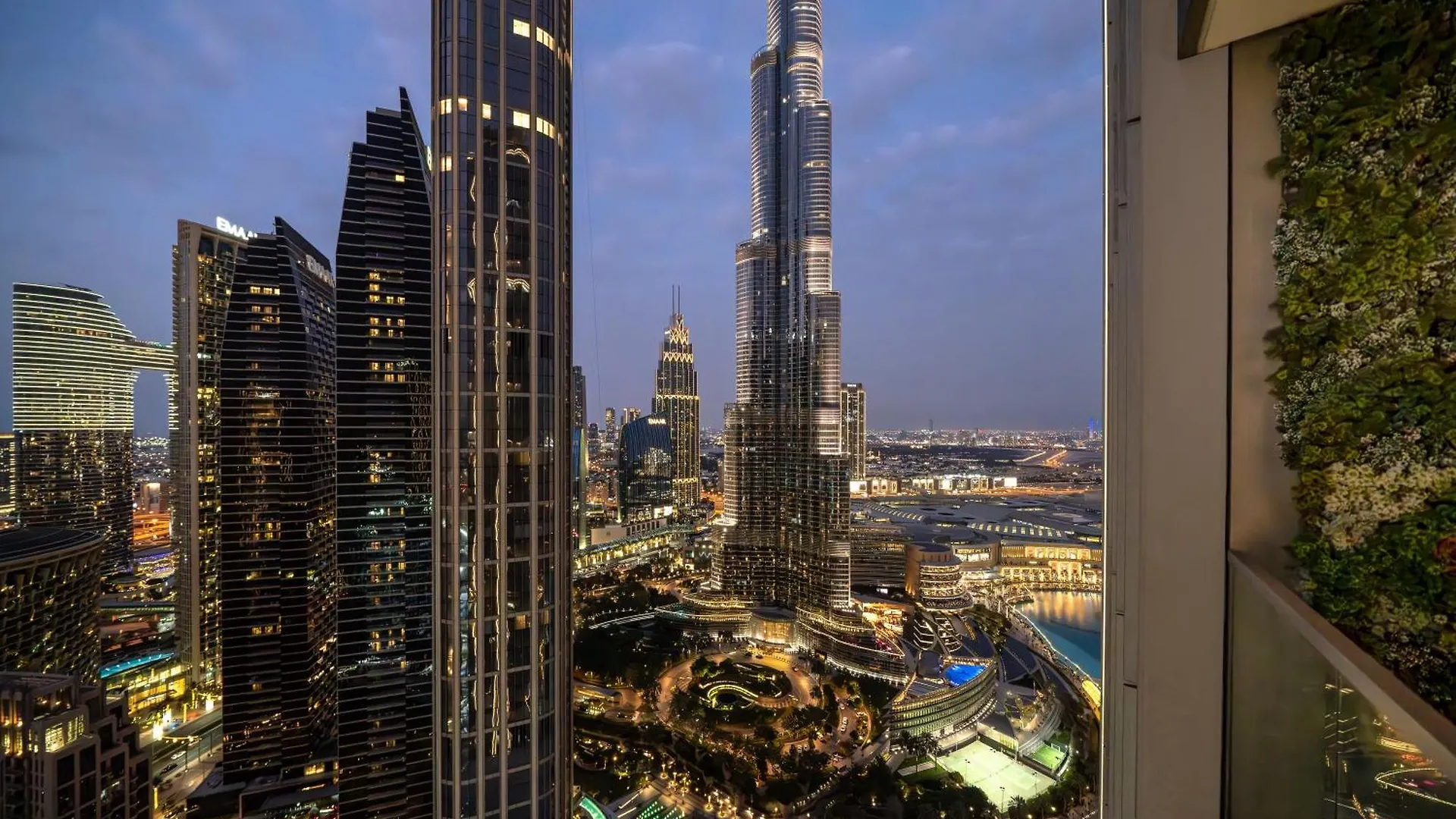 Luxe Living At Grande Signature - Burj Khalifa And Sea Views - Brand New Dubai Apartment